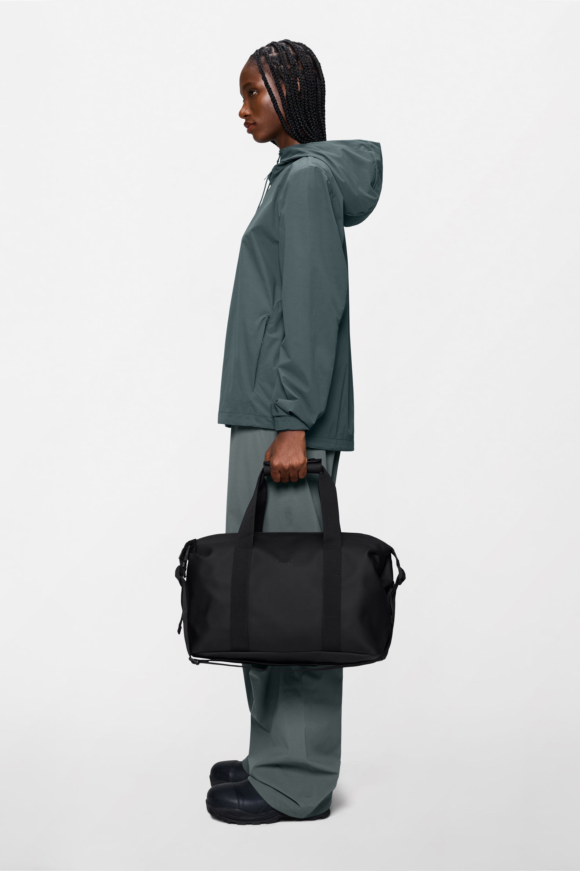 RAINS Hilo Weekend Bag Small Black 18L H26 x D20 x W40 cm Weekender