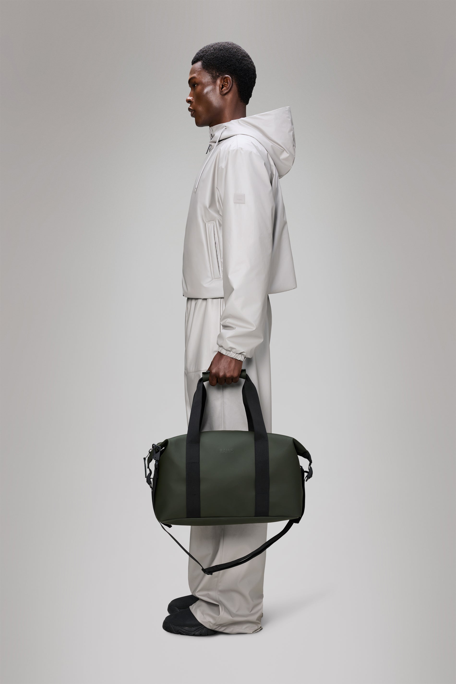 RAINS Hilo Weekend Bag Small Green 18L H29 x D18 x W50 cm Weekender