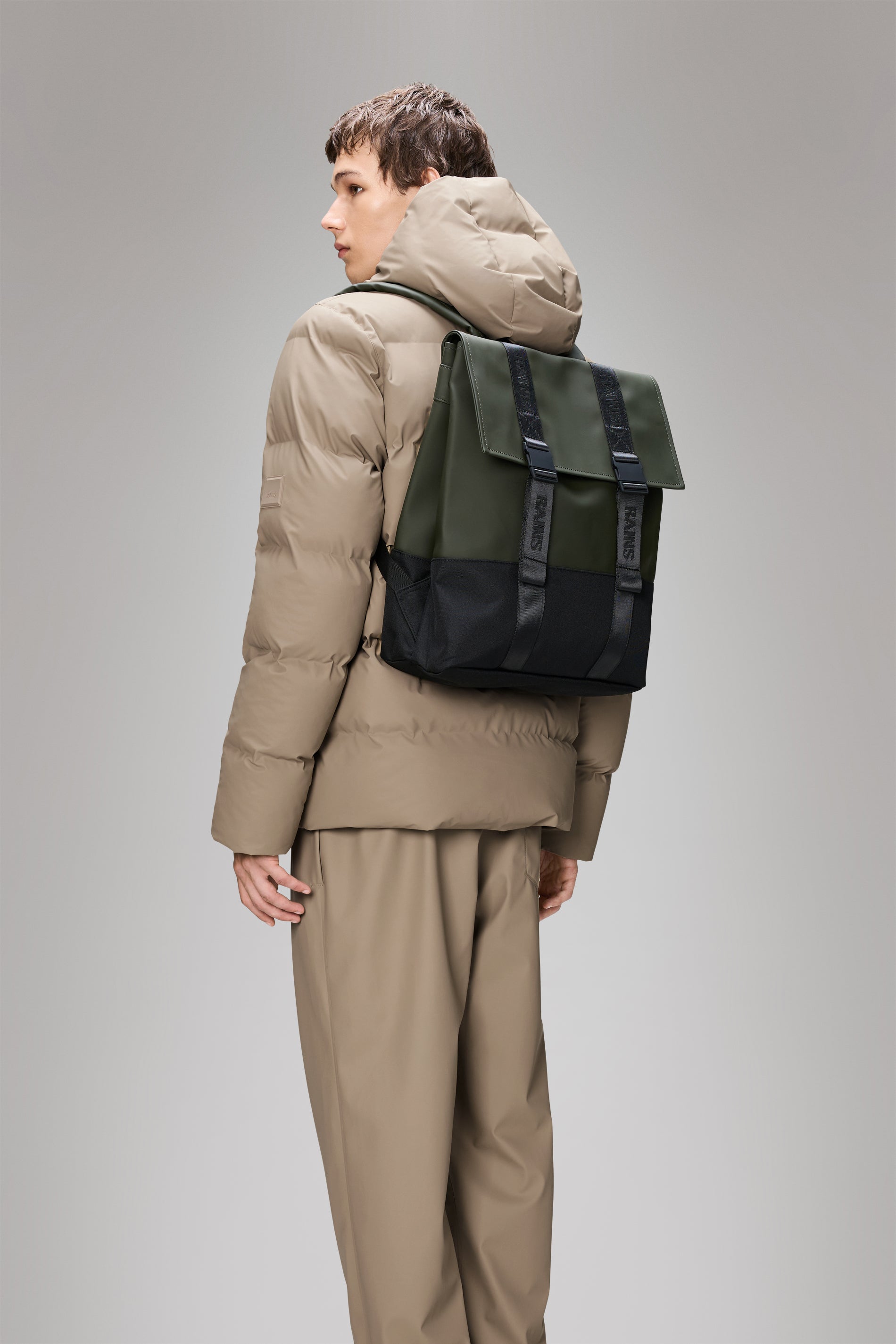 RAINS Trail MSN Bag Green 21.50L H40 x D14.50 x W37 cm Backpack