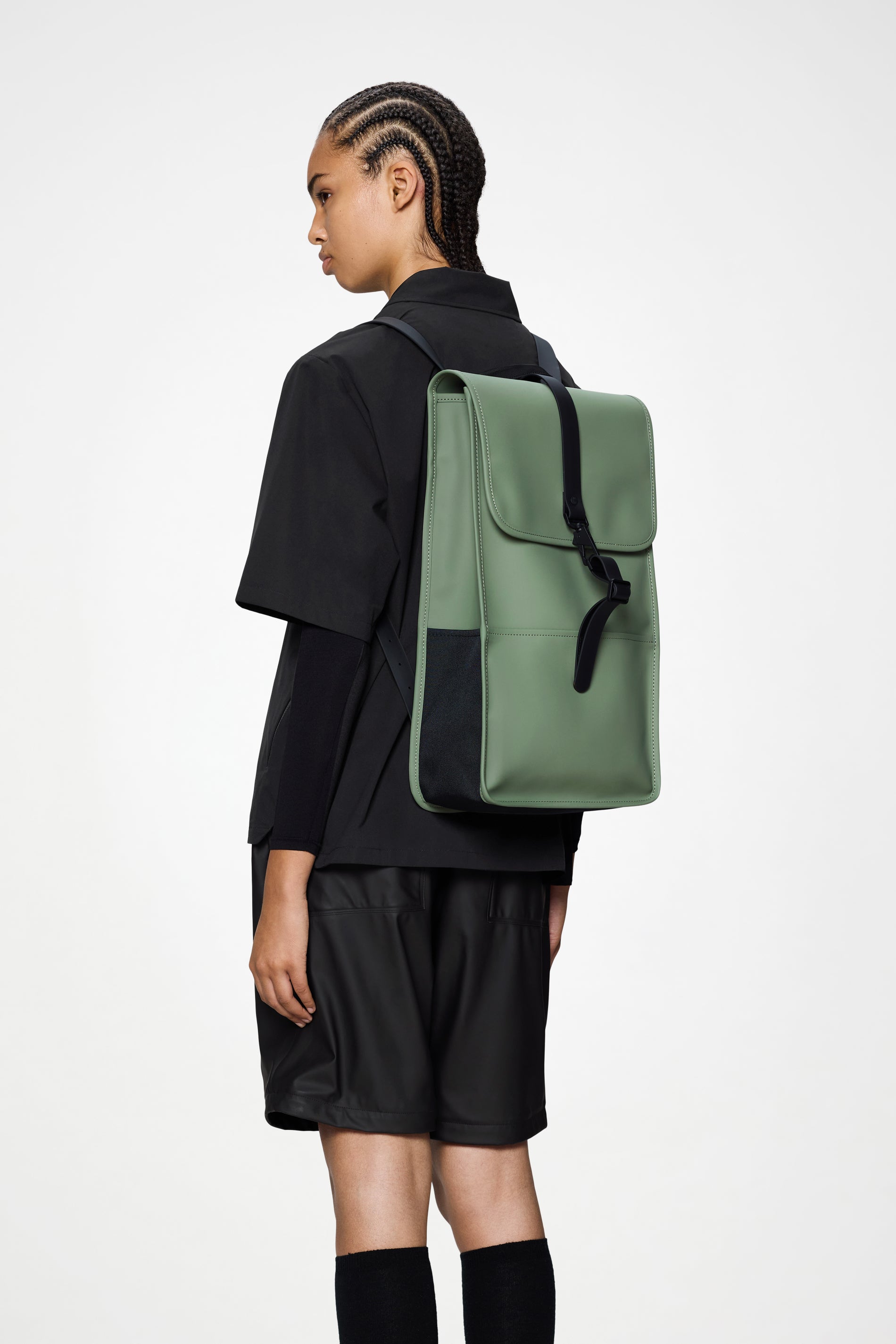 RAINS Backpack Well 18L H50 x D12 x W30 cm Backpack