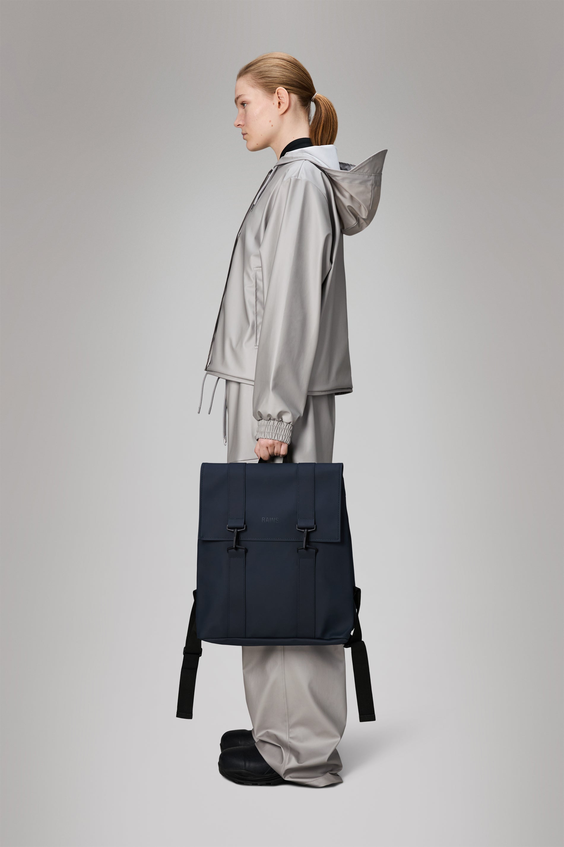 RAINS MSN Bag Navy 21L H40 x D14 x W35 cm Backpack