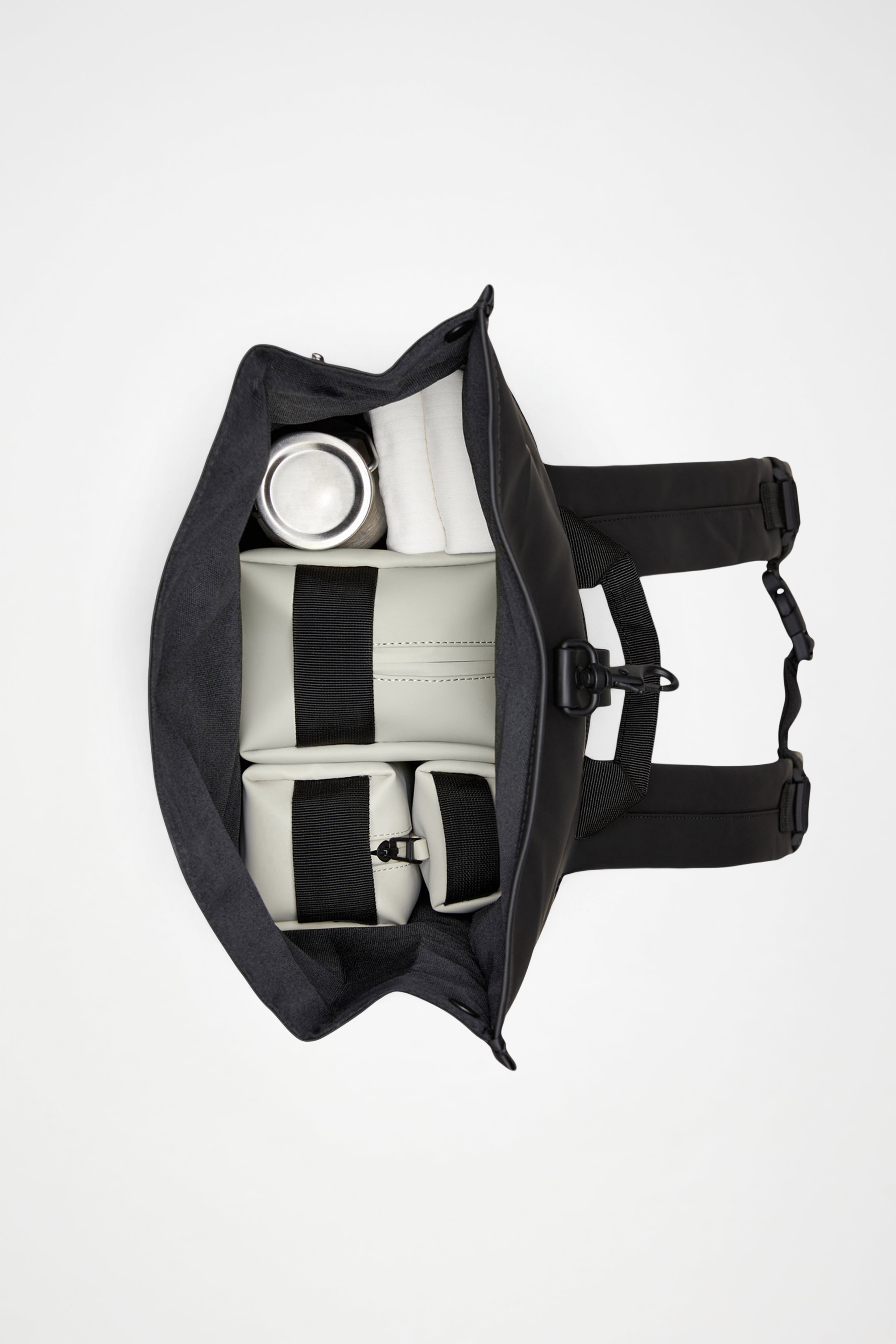 RAINS Rolltop Rucksack Pool 17L H60 x D11 x W32 cm Backpack