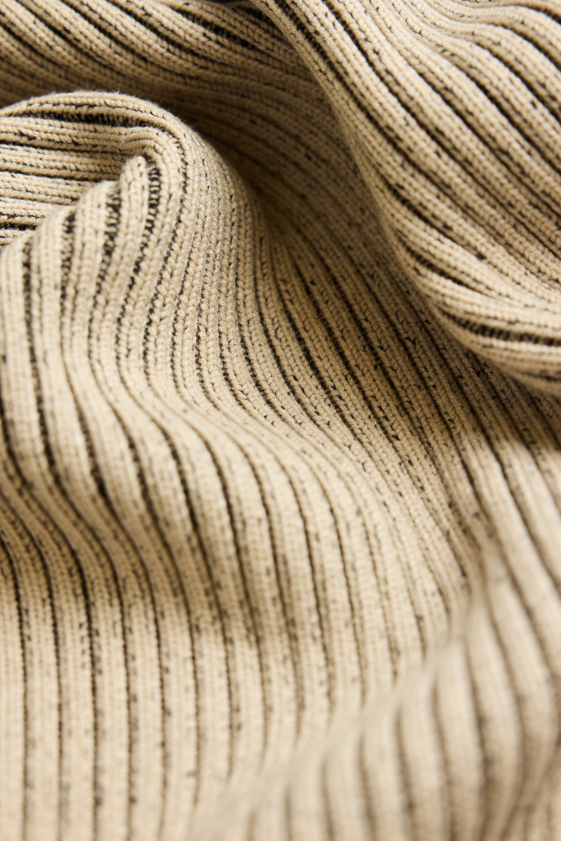 RAINS Sapa Half Zip Knit Beige/Black Long Sleeve