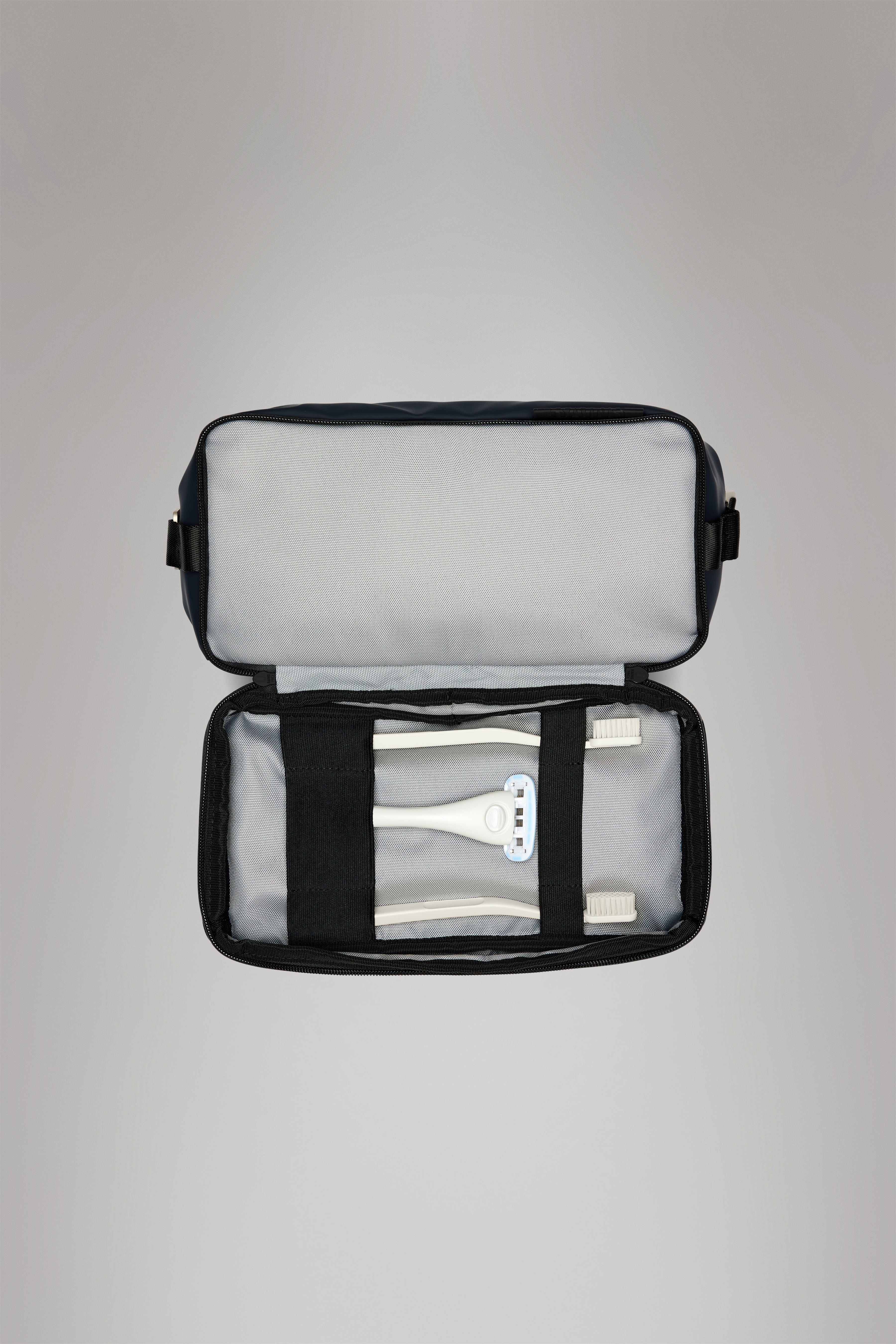 RAINS Otaru Wash Bag Drift 6.40L H20 x D14 x W33 cm Wash Bag