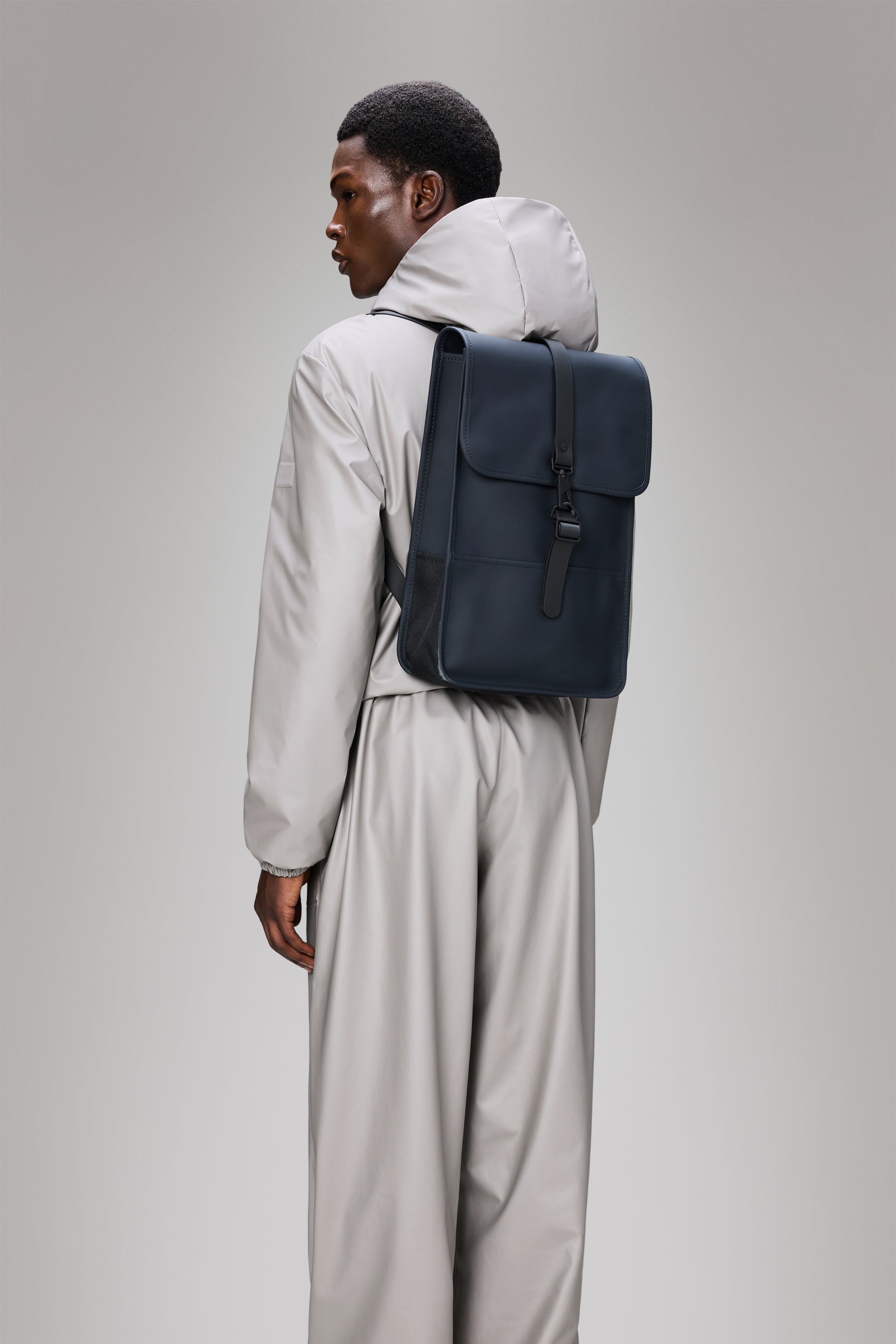RAINS Backpack Mini Navy 11L H44 x D10 x W29 cm Backpack