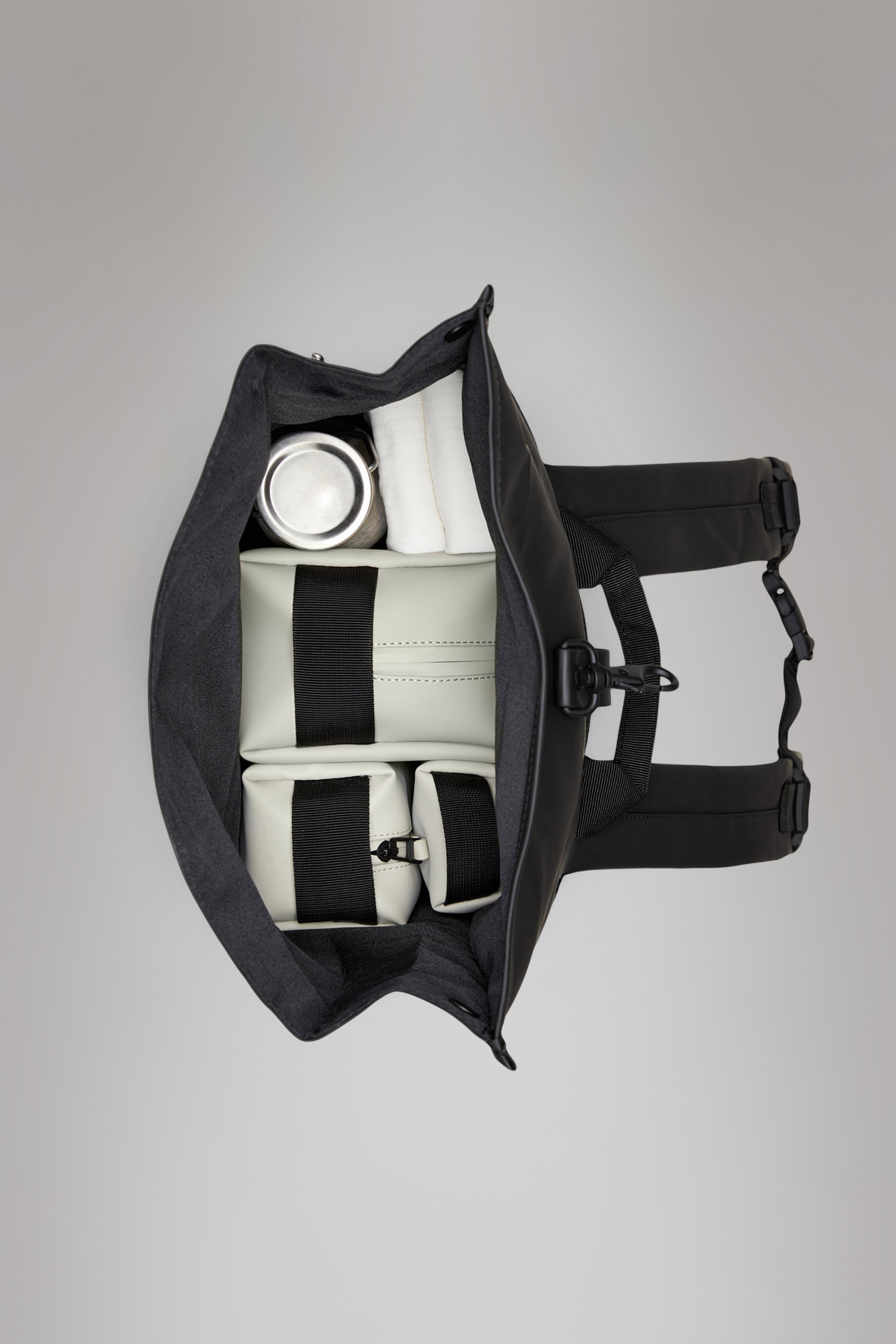 RAINS Rolltop Rucksack Spill 17L H60 x D11 x W32 cm Backpack