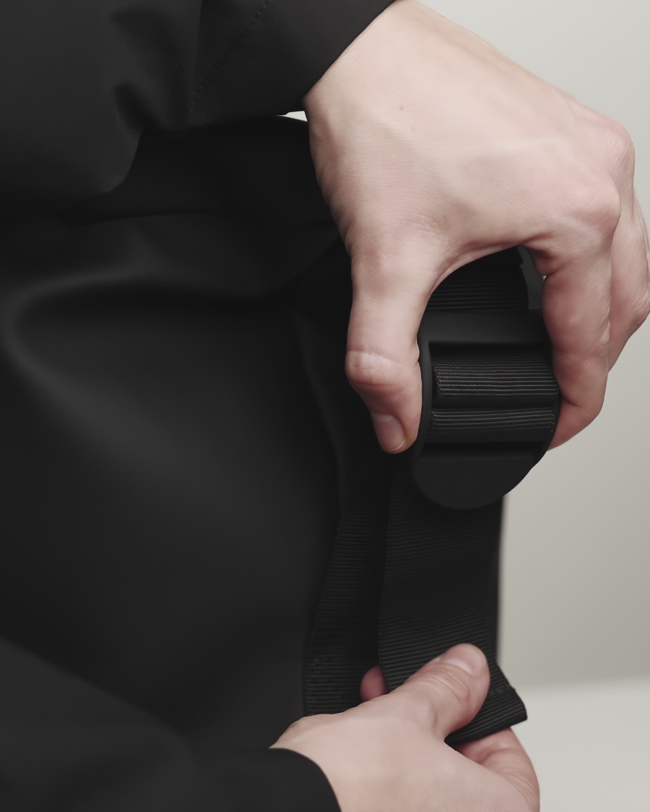 Side compression straps
