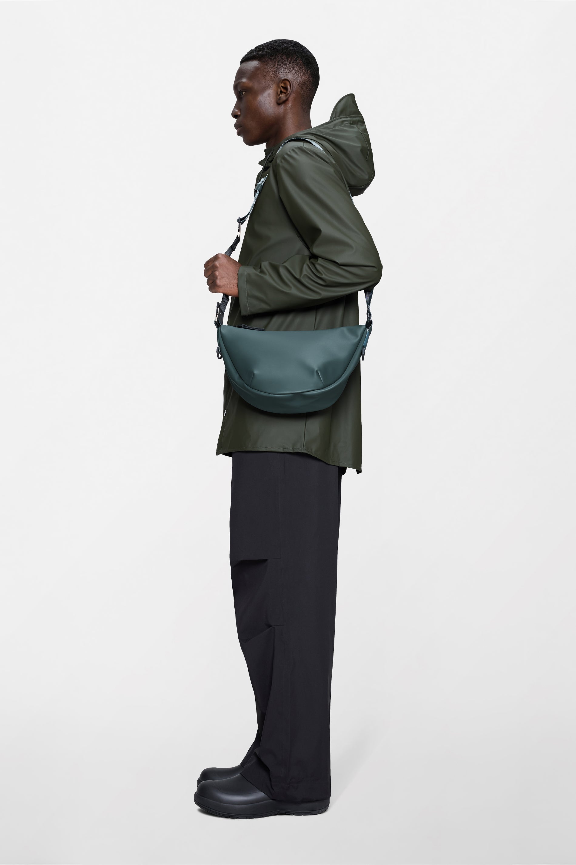 RAINS Valera Shoulder Bag Mystique 7.70L H22 x D10 x W35 cm Crossbody
