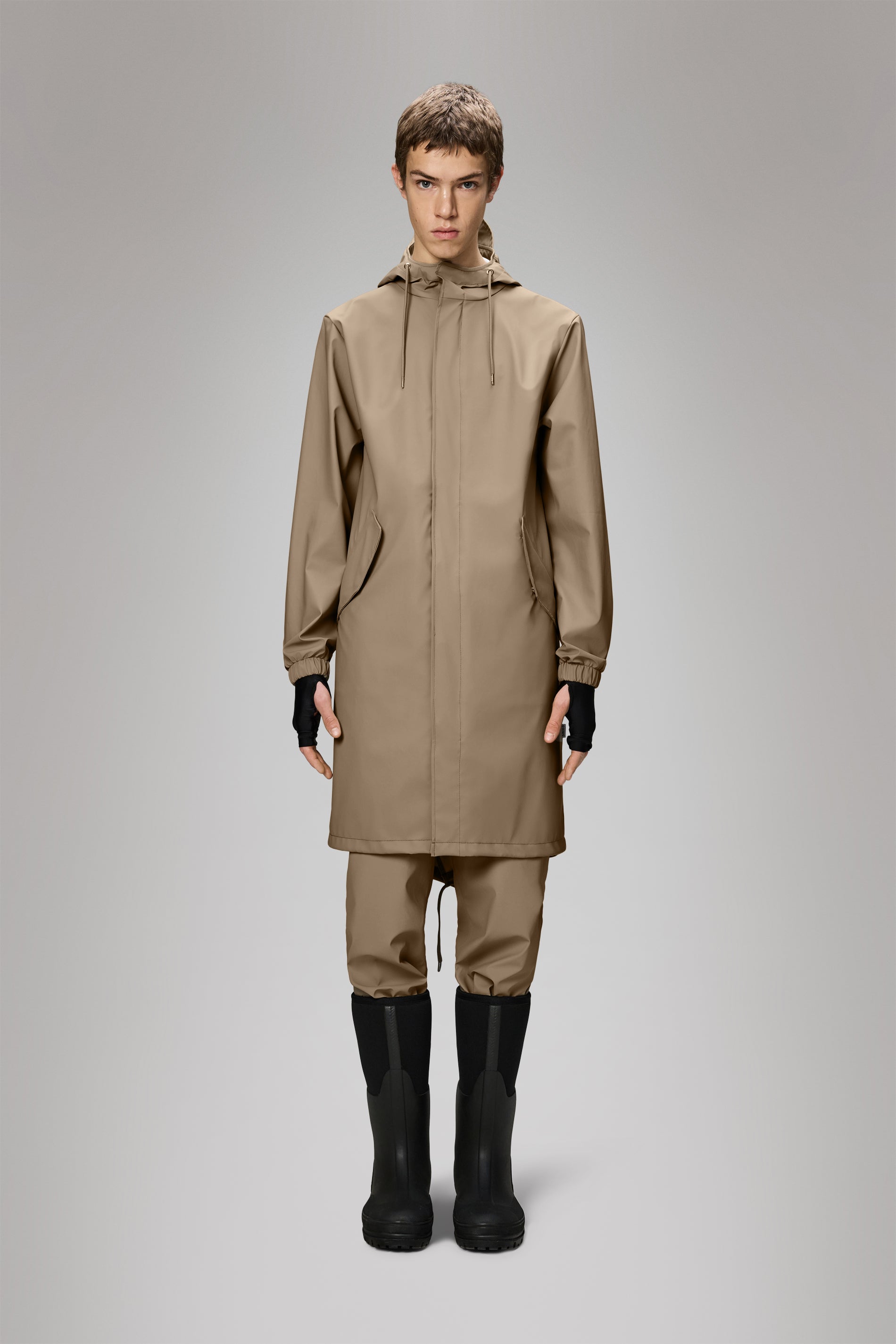 Rains® Fishtail Parka en Beige pour 129€ | Livraison Gratuite