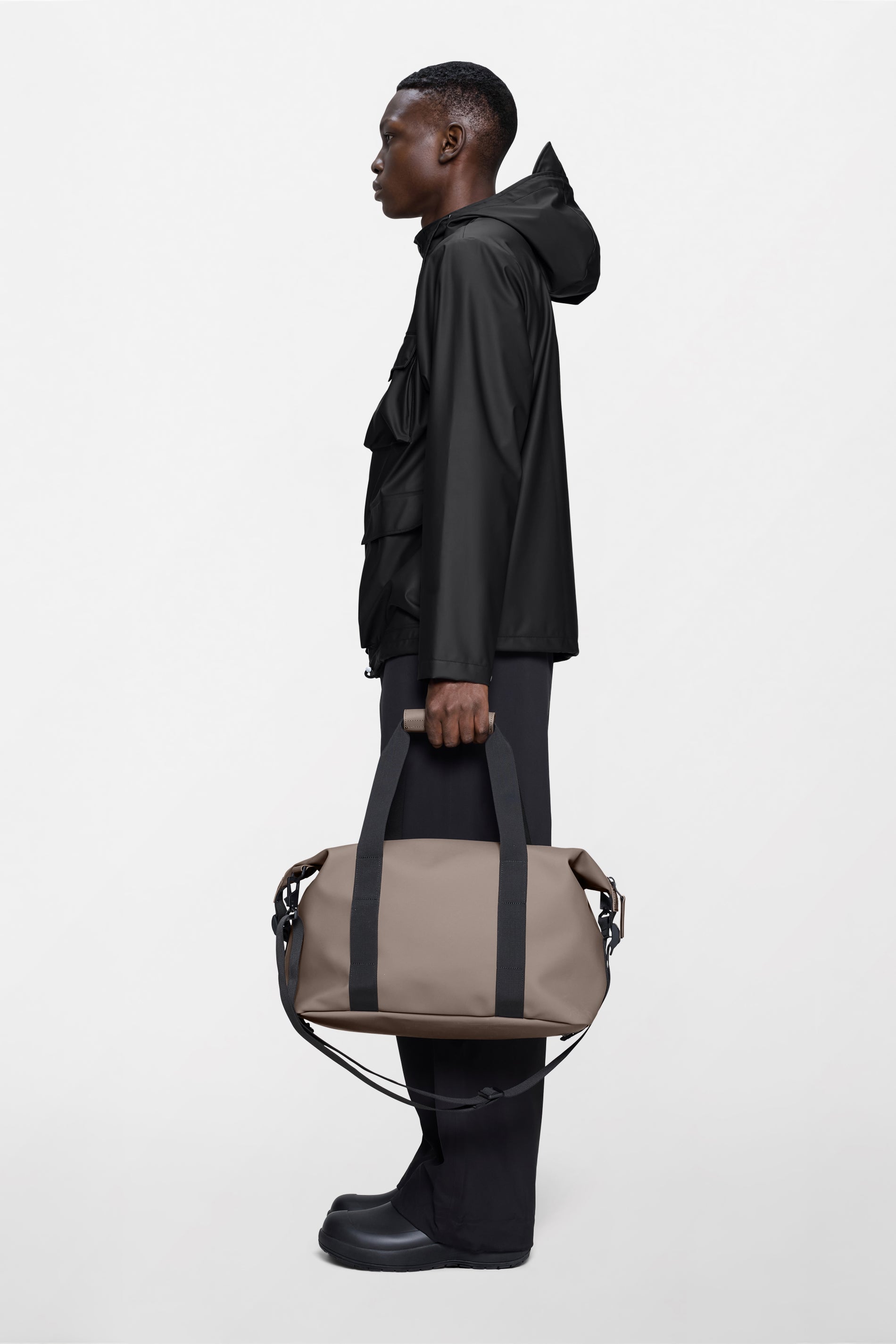 RAINS Hilo Weekend Bag Small Cinder 18L H26 x D20 x W40 cm Weekender