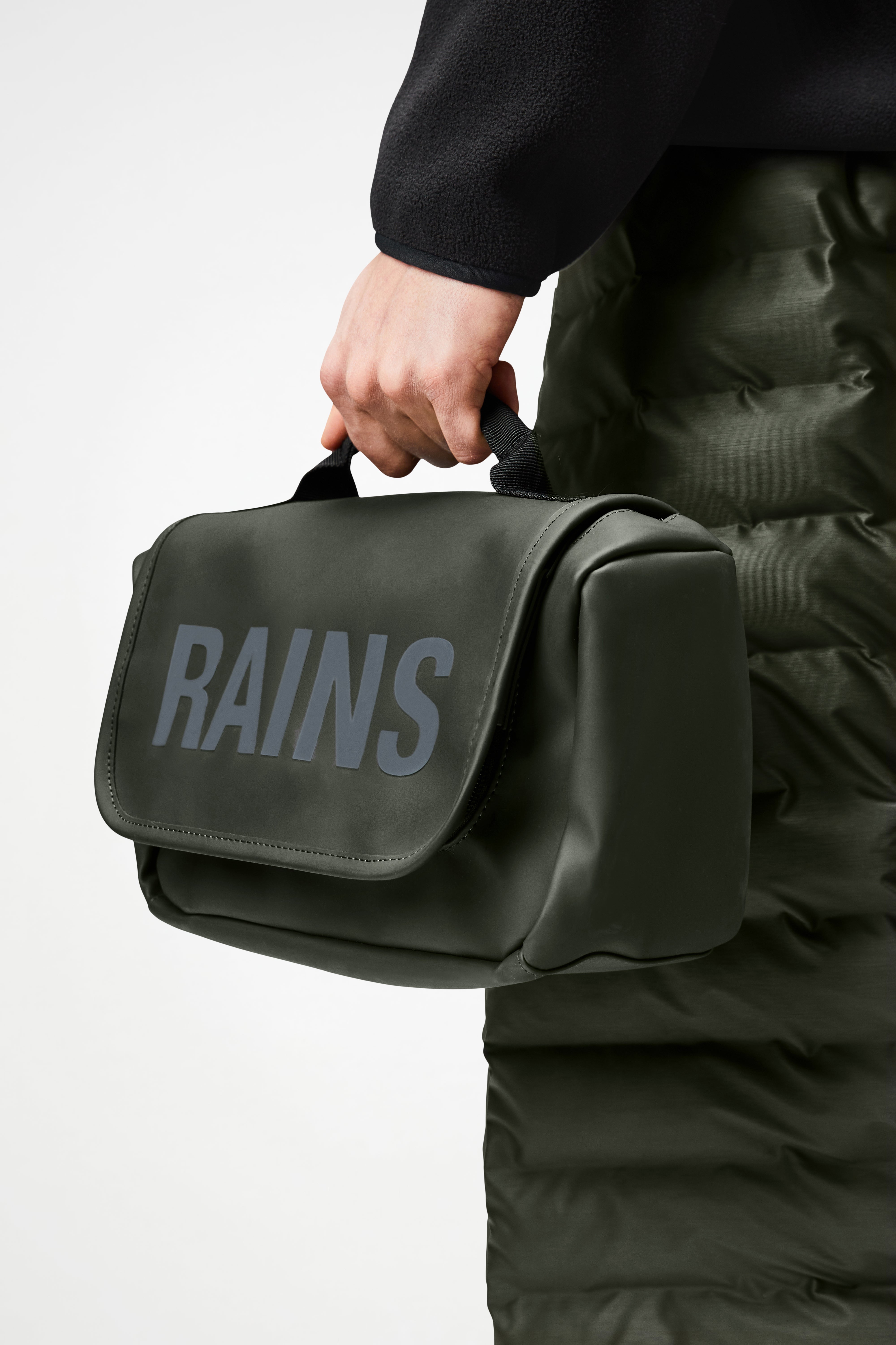 RAINS Texel Wash Bag Green Wash Bag
