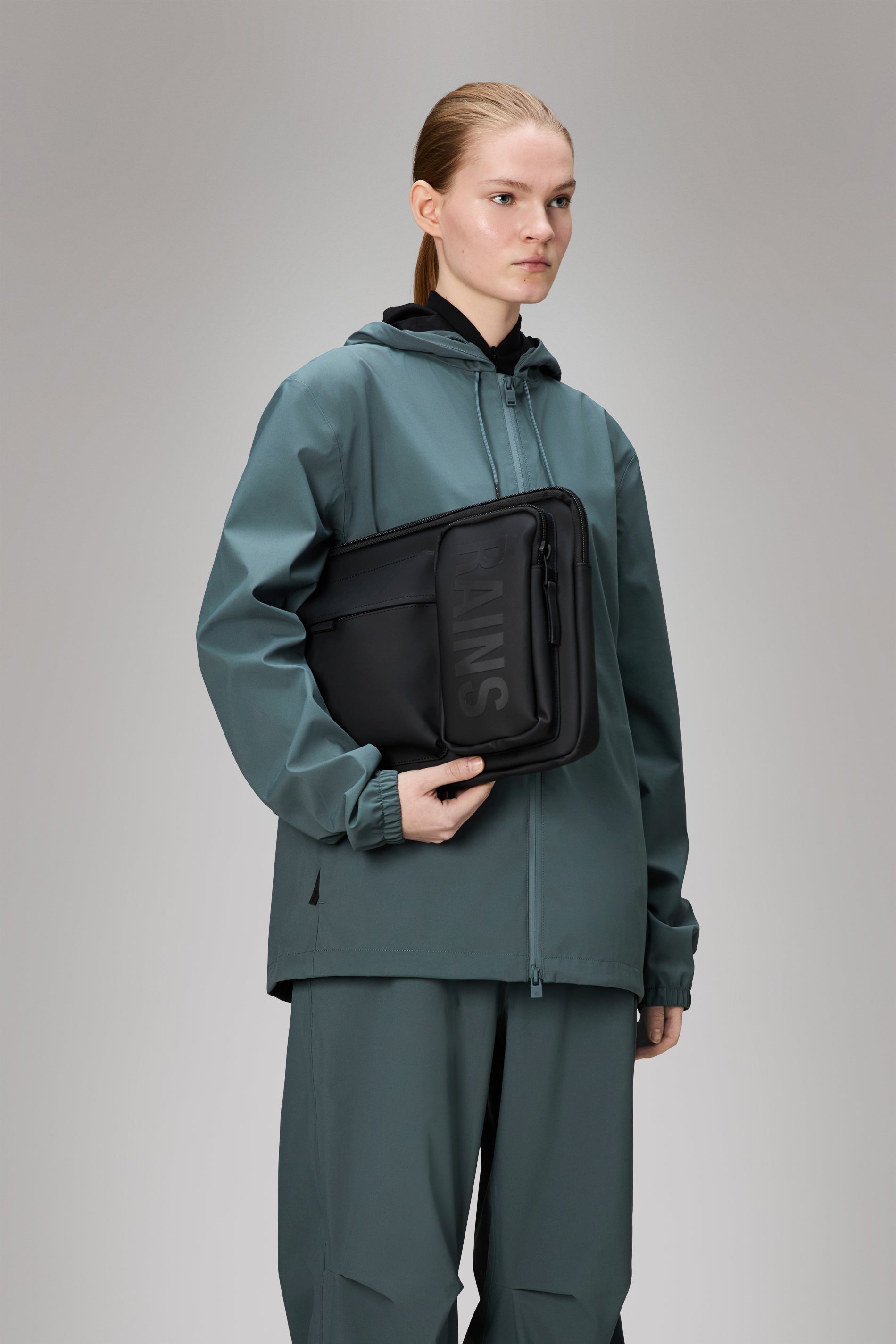 RAINS Texel Laptop Case 15″/16″ Black 2.60L H27 x D2.50 x W38 cm Laptop Case