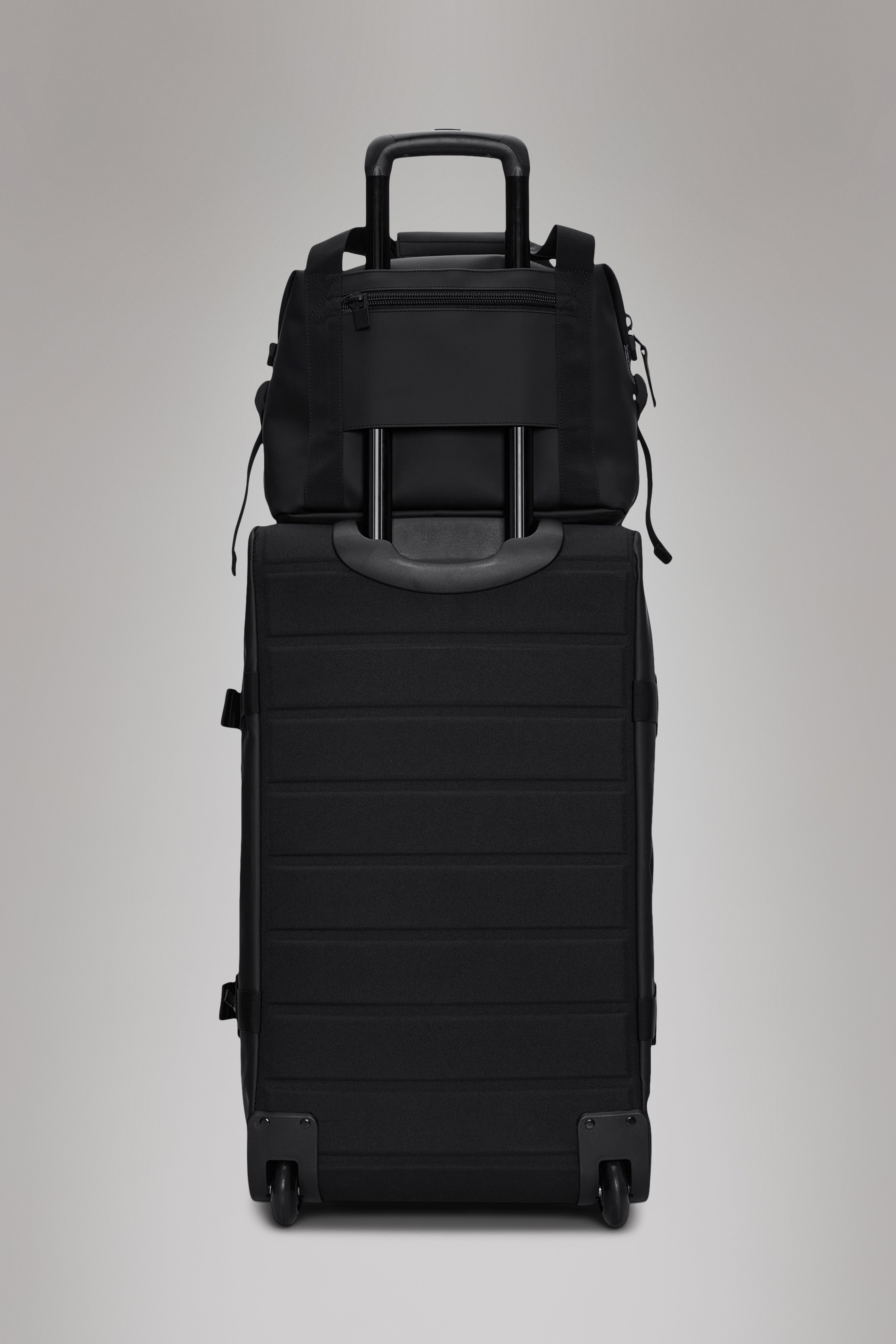 RAINS Texel Kit Bag Black 36L H31 x D14 x W44 cm Weekender